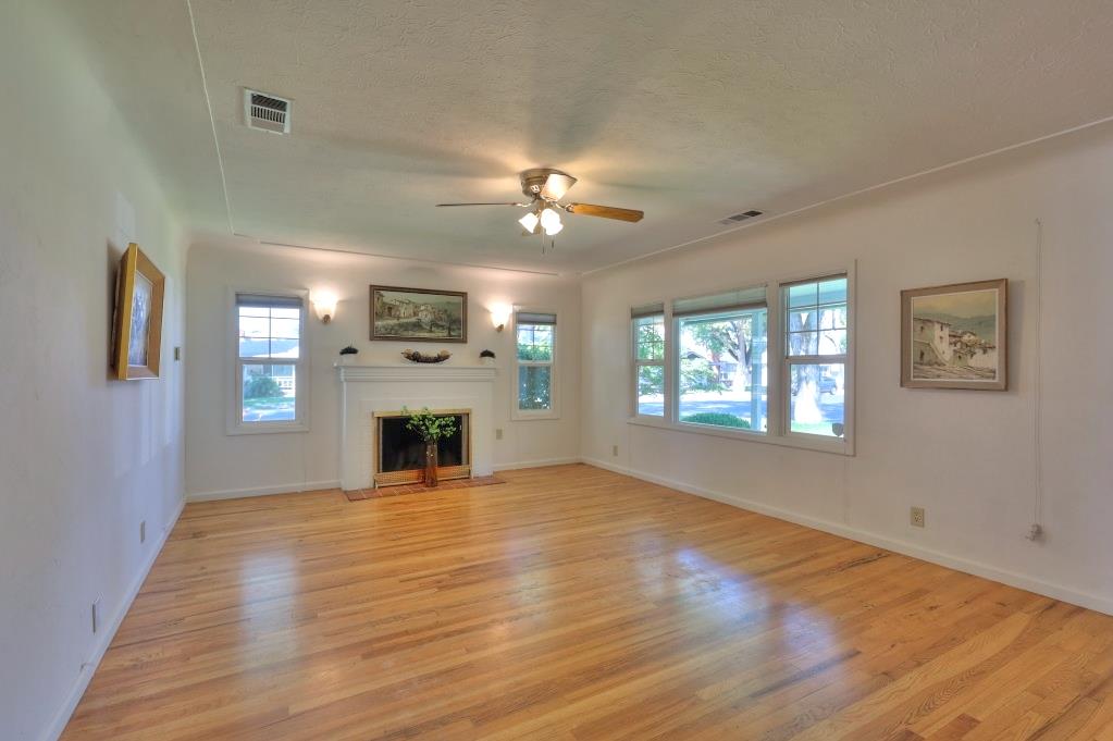 1713 Albany Ave, Modesto, CA 95350