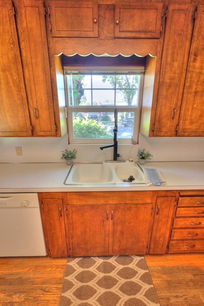 1713 Albany Ave, Modesto, CA 95350