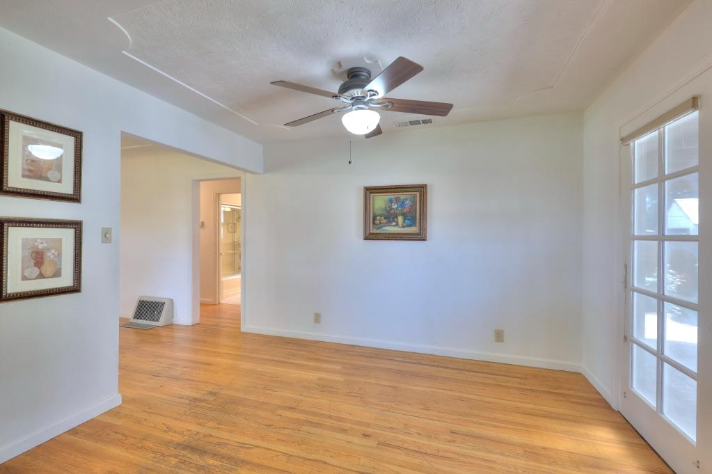 1713 Albany Ave, Modesto, CA 95350