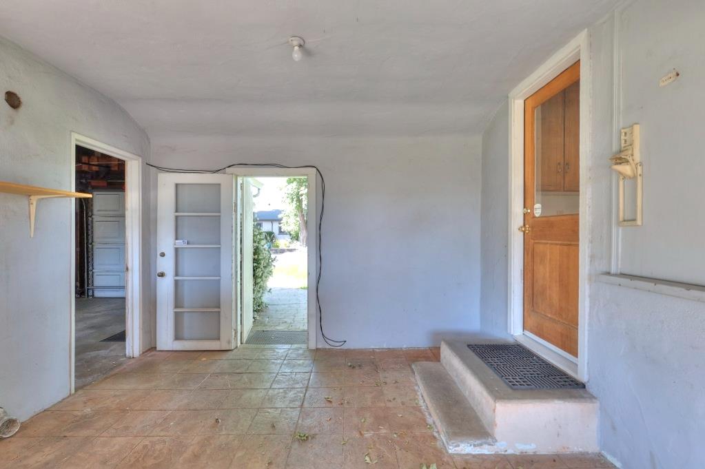 1713 Albany Ave, Modesto, CA 95350