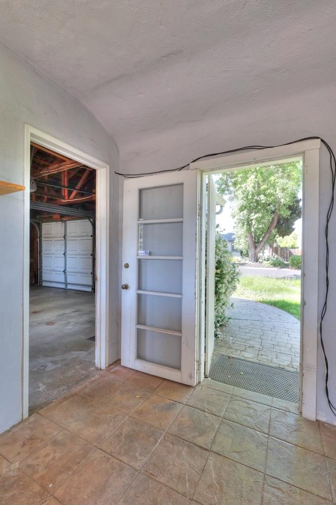 1713 Albany Ave, Modesto, CA 95350