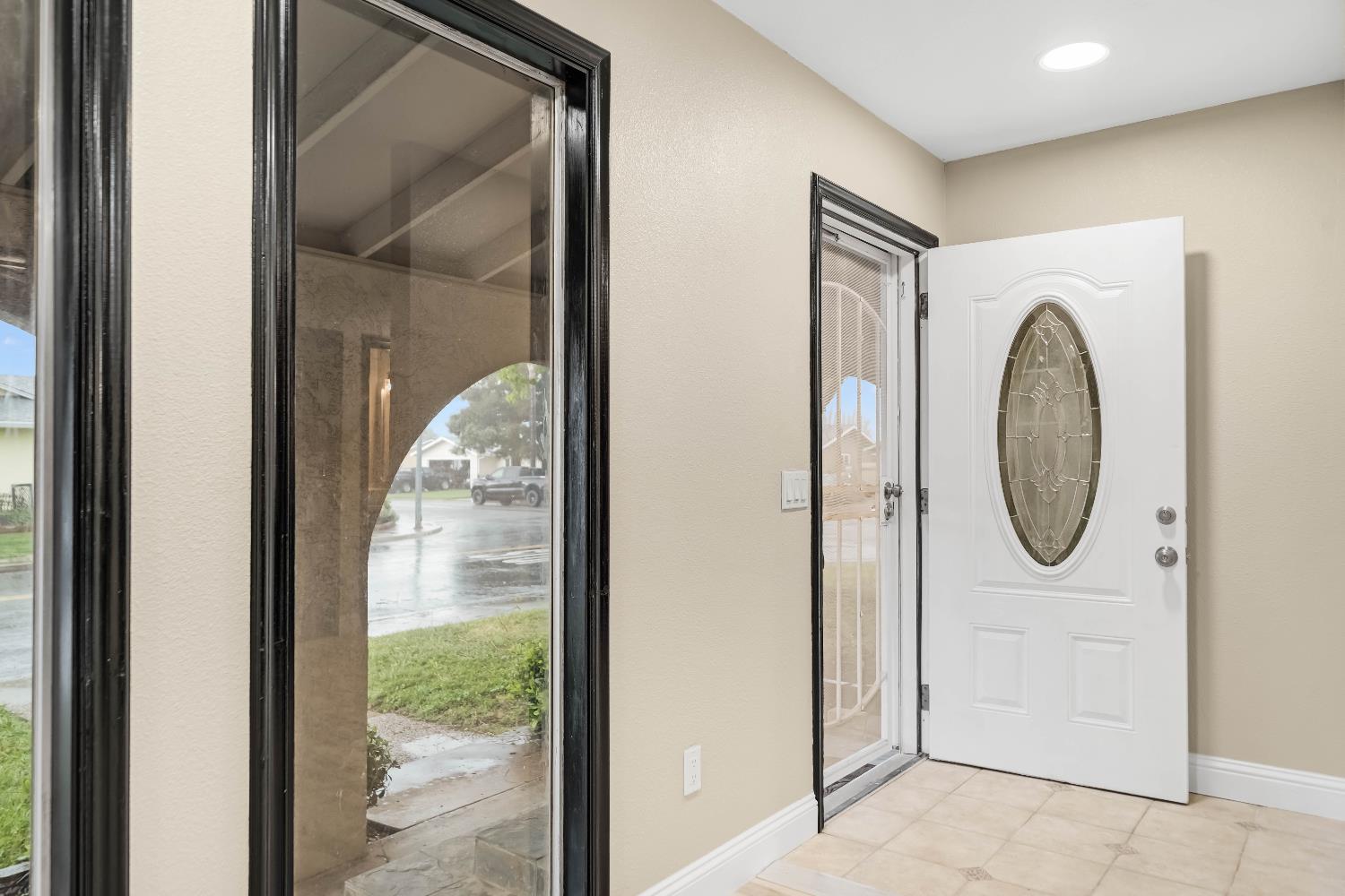 430 Becky Way, Waterford, CA 95386