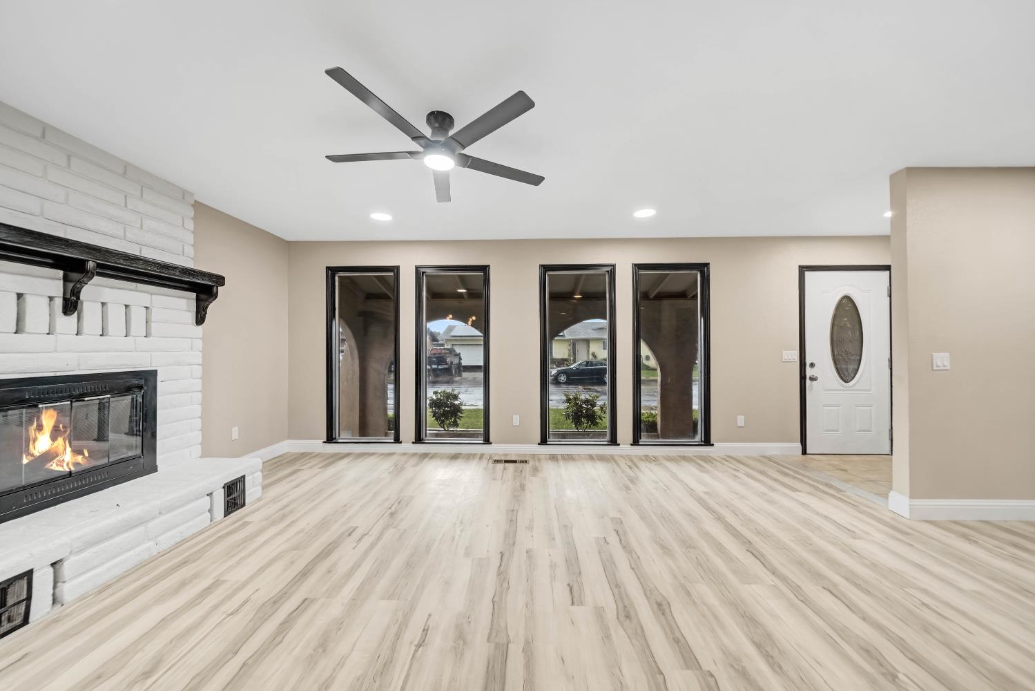 430 Becky Way, Waterford, CA 95386