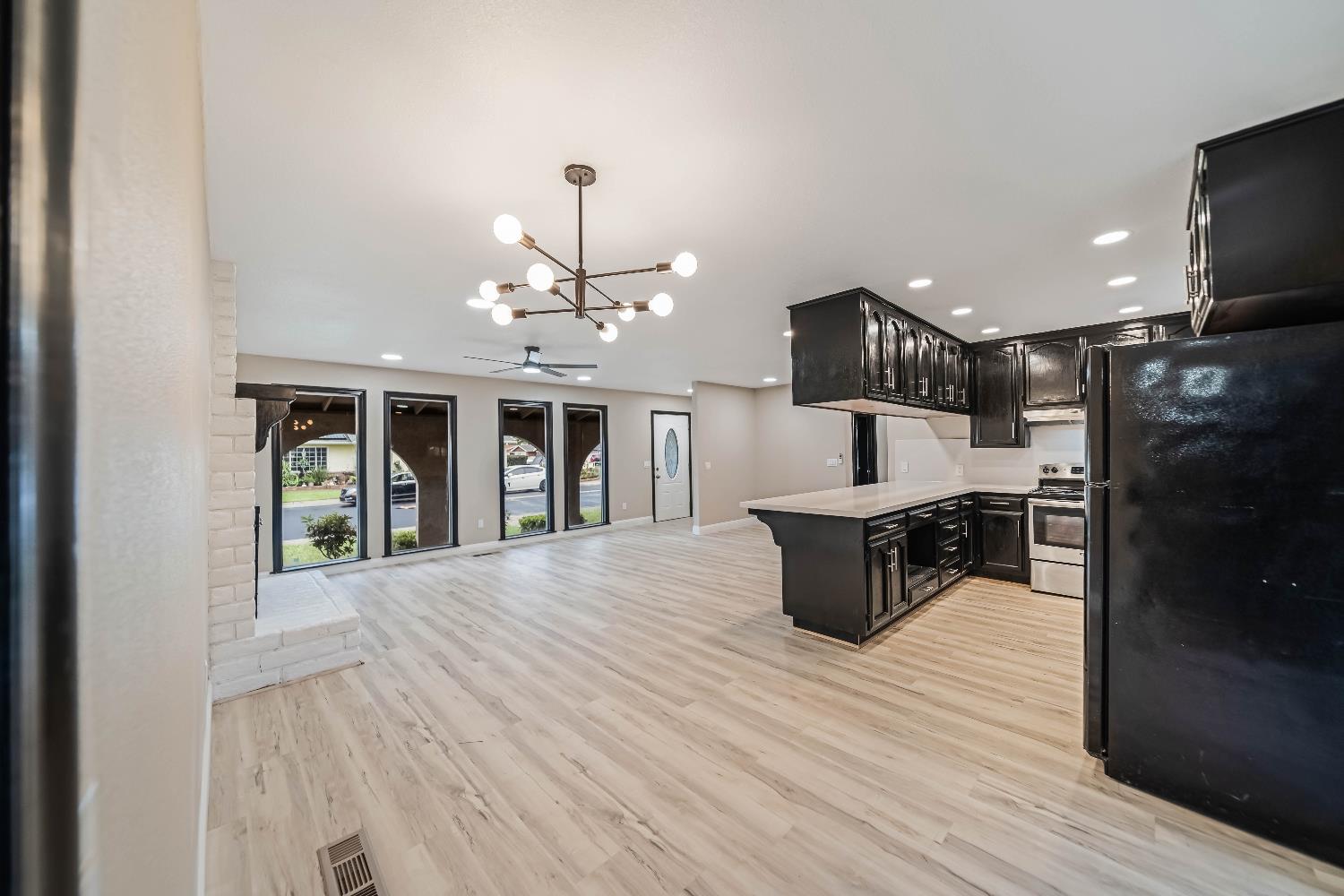 430 Becky Way, Waterford, CA 95386