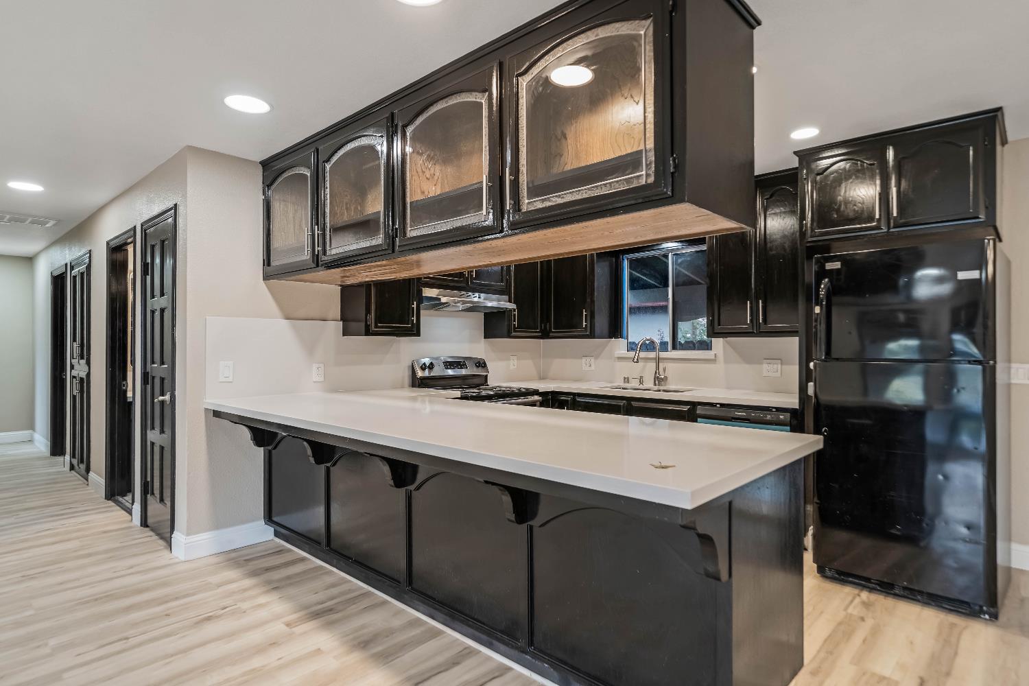 430 Becky Way, Waterford, CA 95386