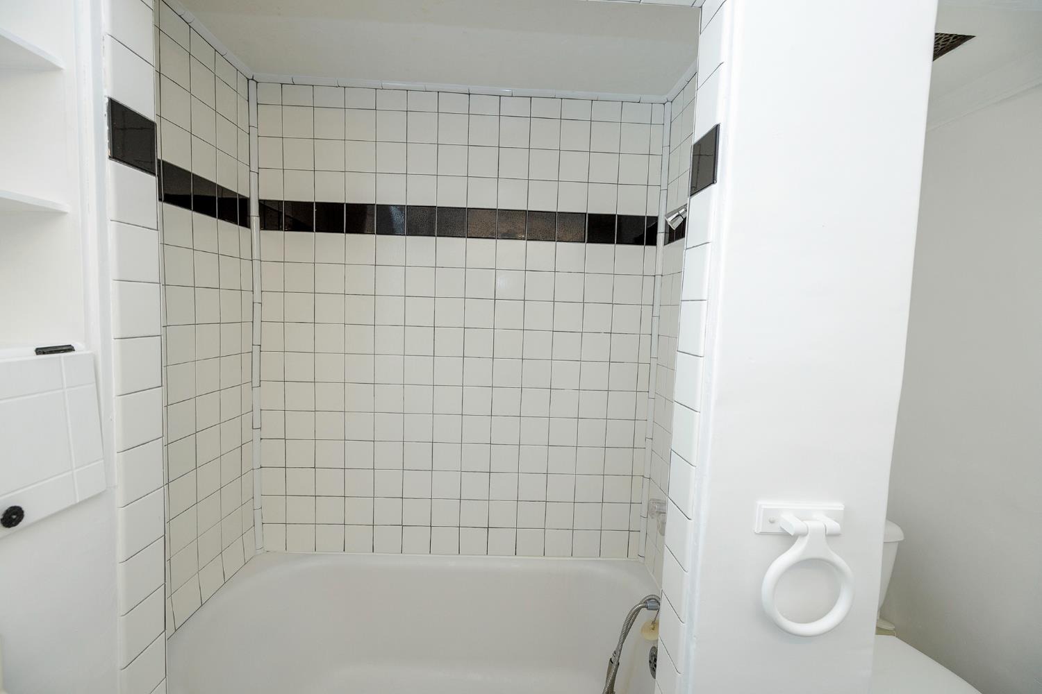 225 Fresno Ave, Modesto, CA 95351