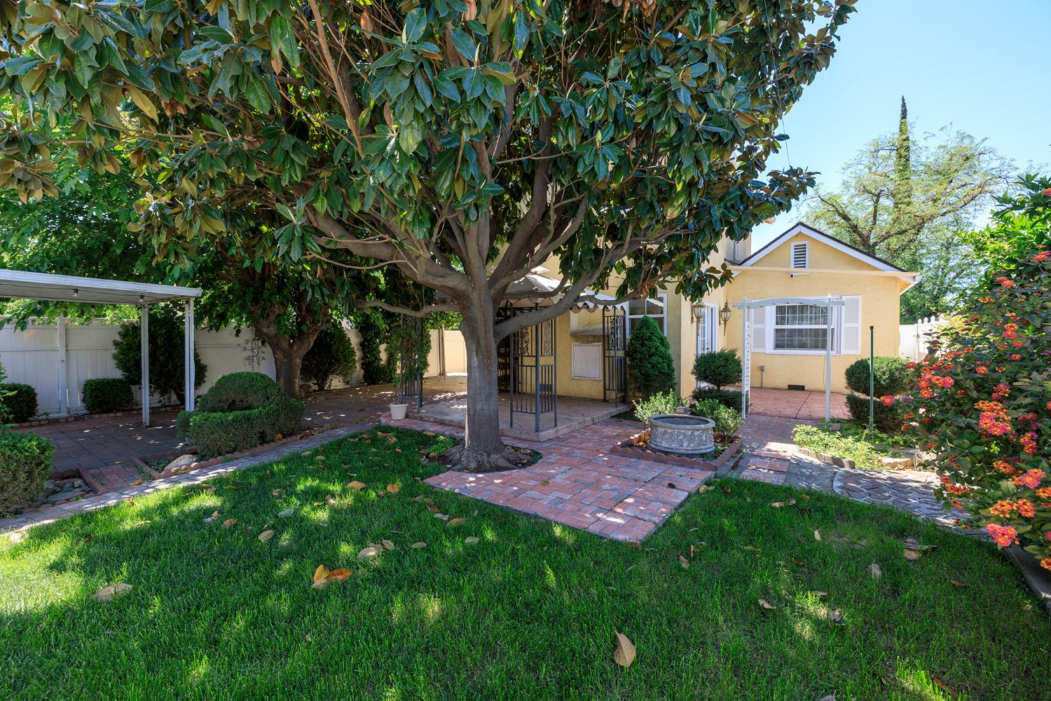 225 Fresno Ave, Modesto, CA 95351