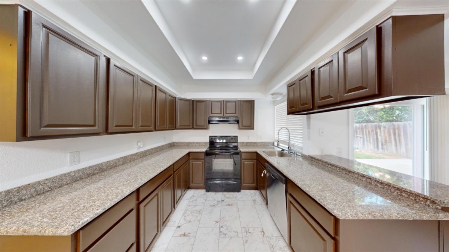 3279 Cherokee Ave, Merced, CA 95340