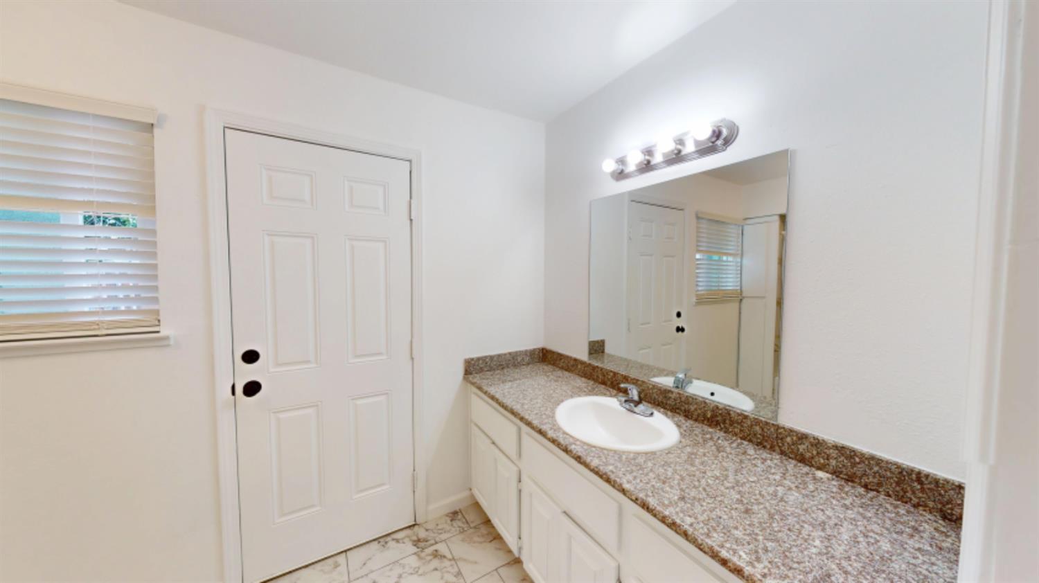 3279 Cherokee Ave, Merced, CA 95340