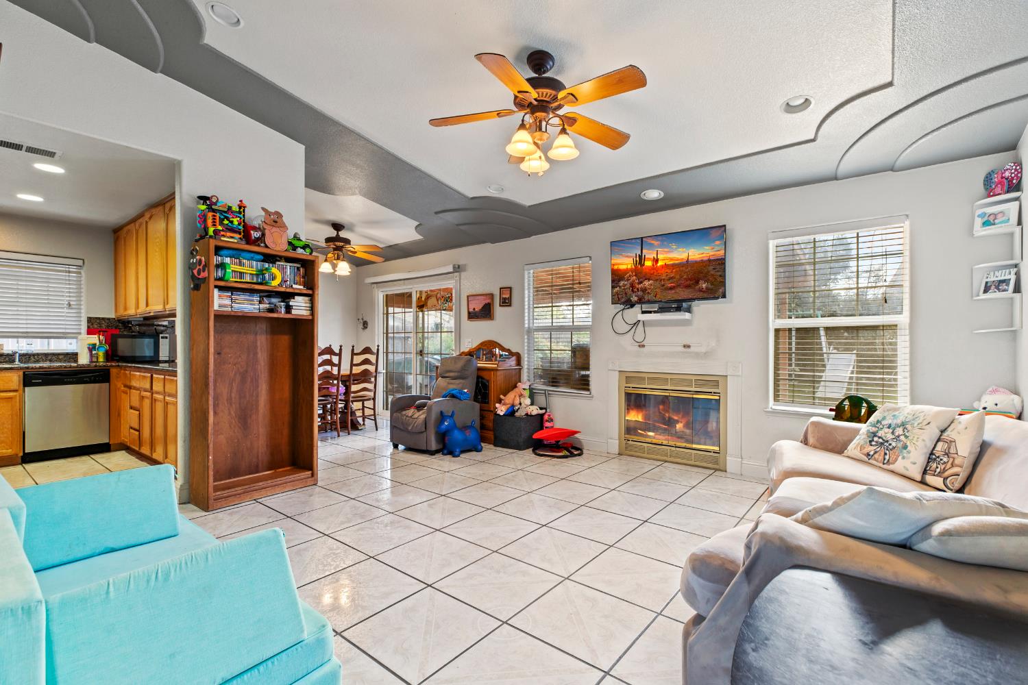 2106 Silverock Rd, Riverbank, CA 95367