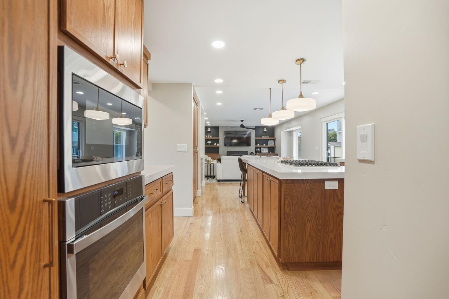 909 Opal Ln, Ripon, CA 95366