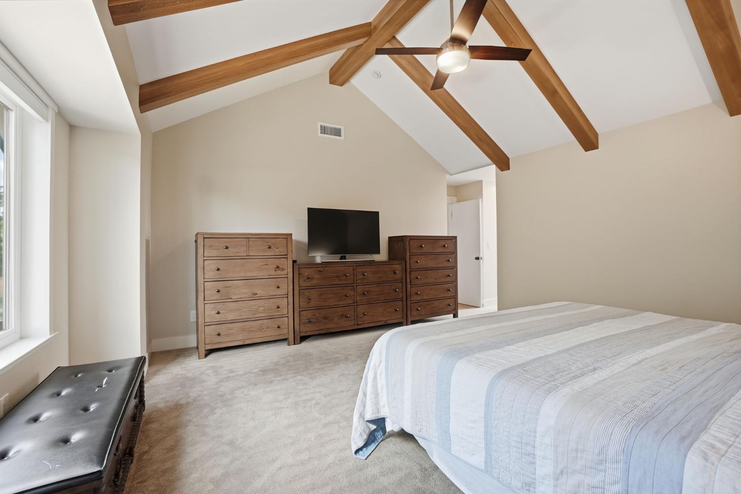 909 Opal Ln, Ripon, CA 95366