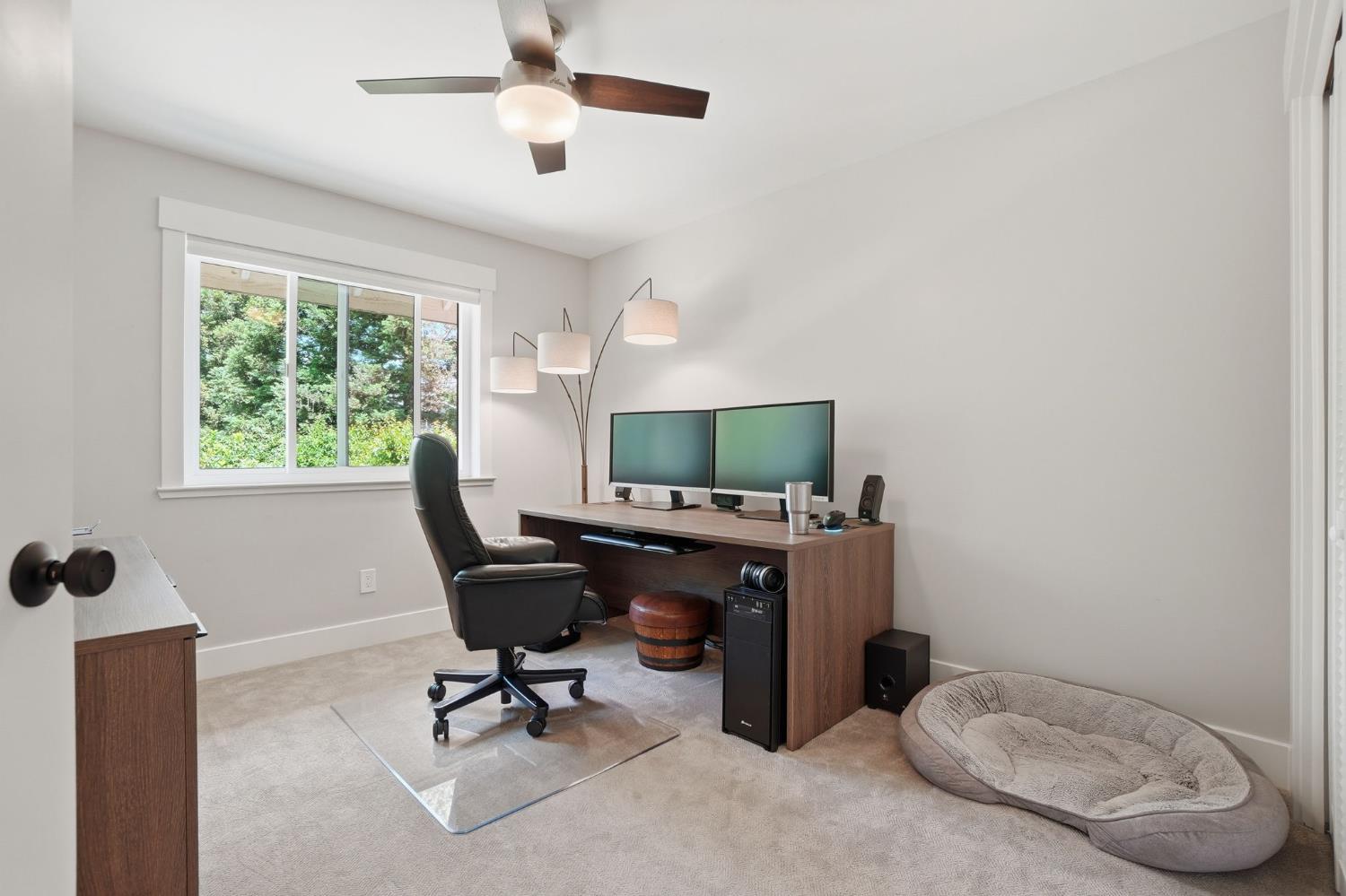 909 Opal Ln, Ripon, CA 95366