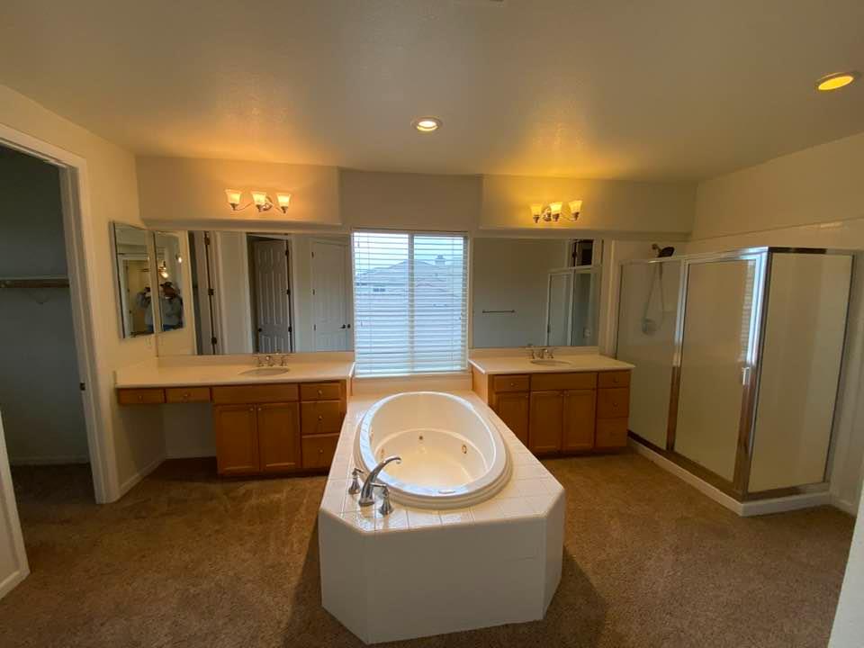 379 John Kamps Way, Ripon, CA 95366