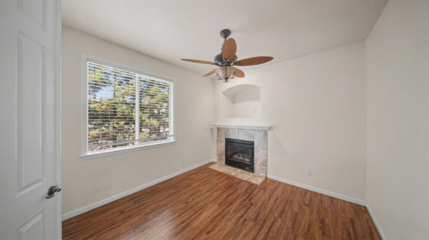 379 John Kamps Way, Ripon, CA 95366