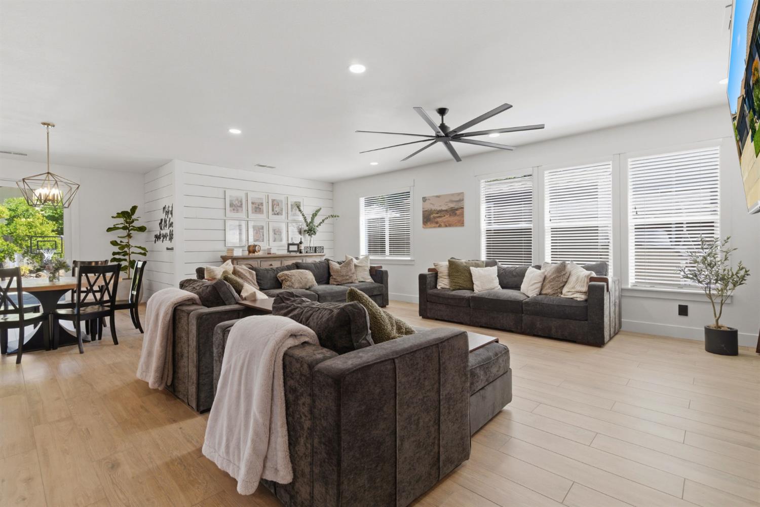 133 W Shasta, Ripon, CA 95366