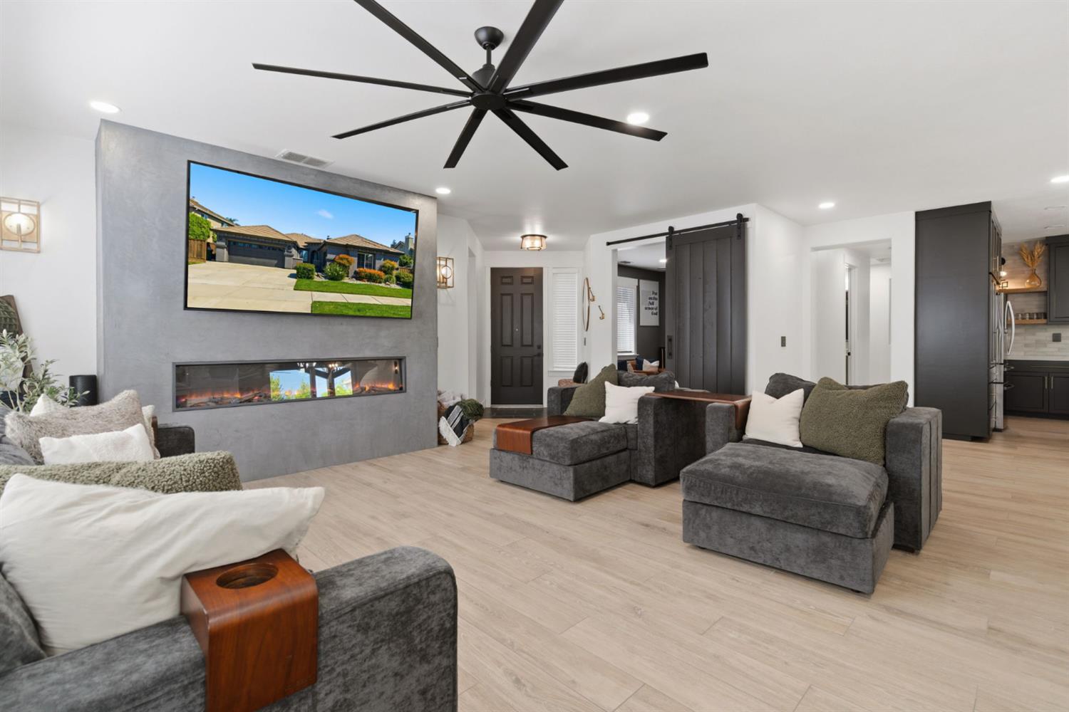 133 W Shasta, Ripon, CA 95366