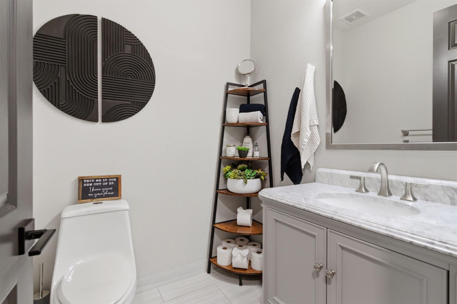 133 W Shasta, Ripon, CA 95366