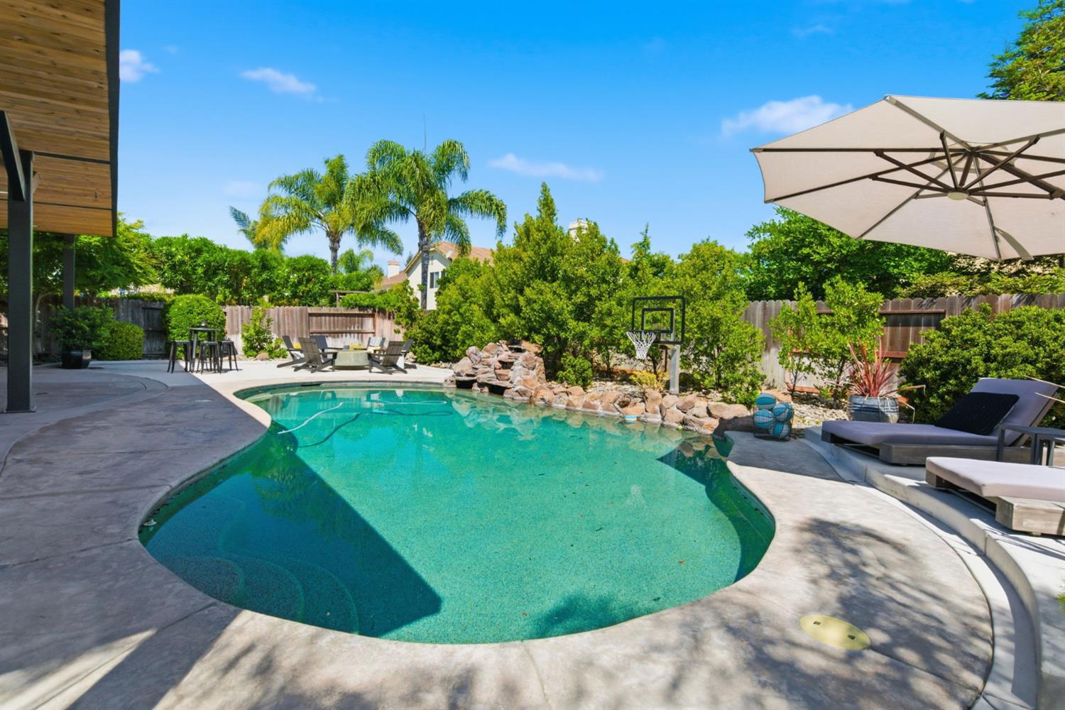 133 W Shasta, Ripon, CA 95366