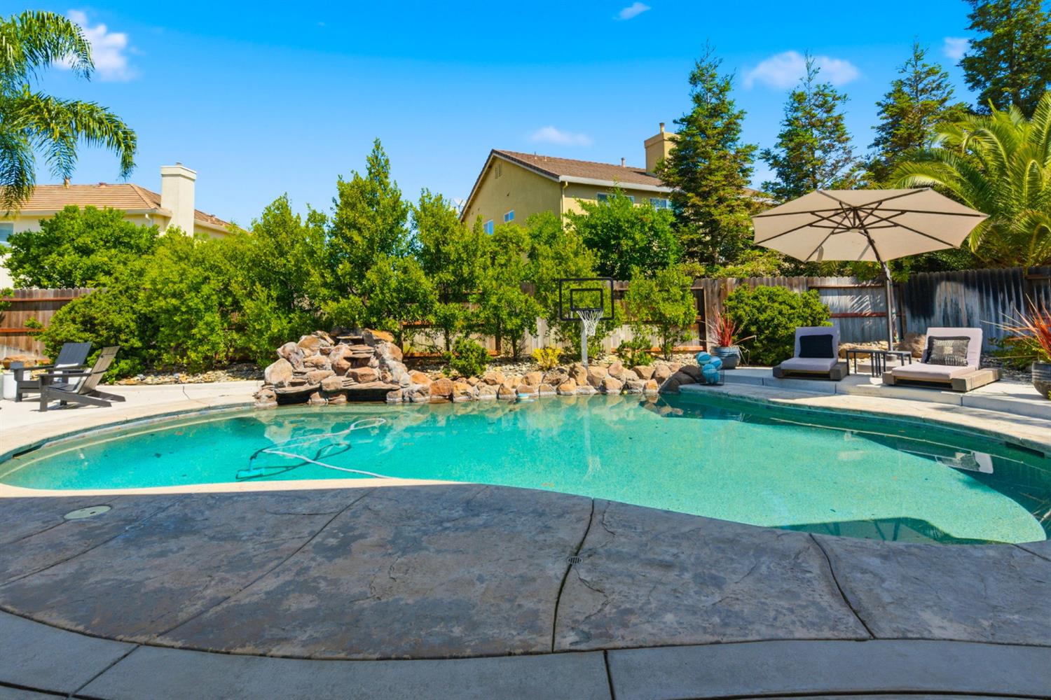 133 W Shasta, Ripon, CA 95366