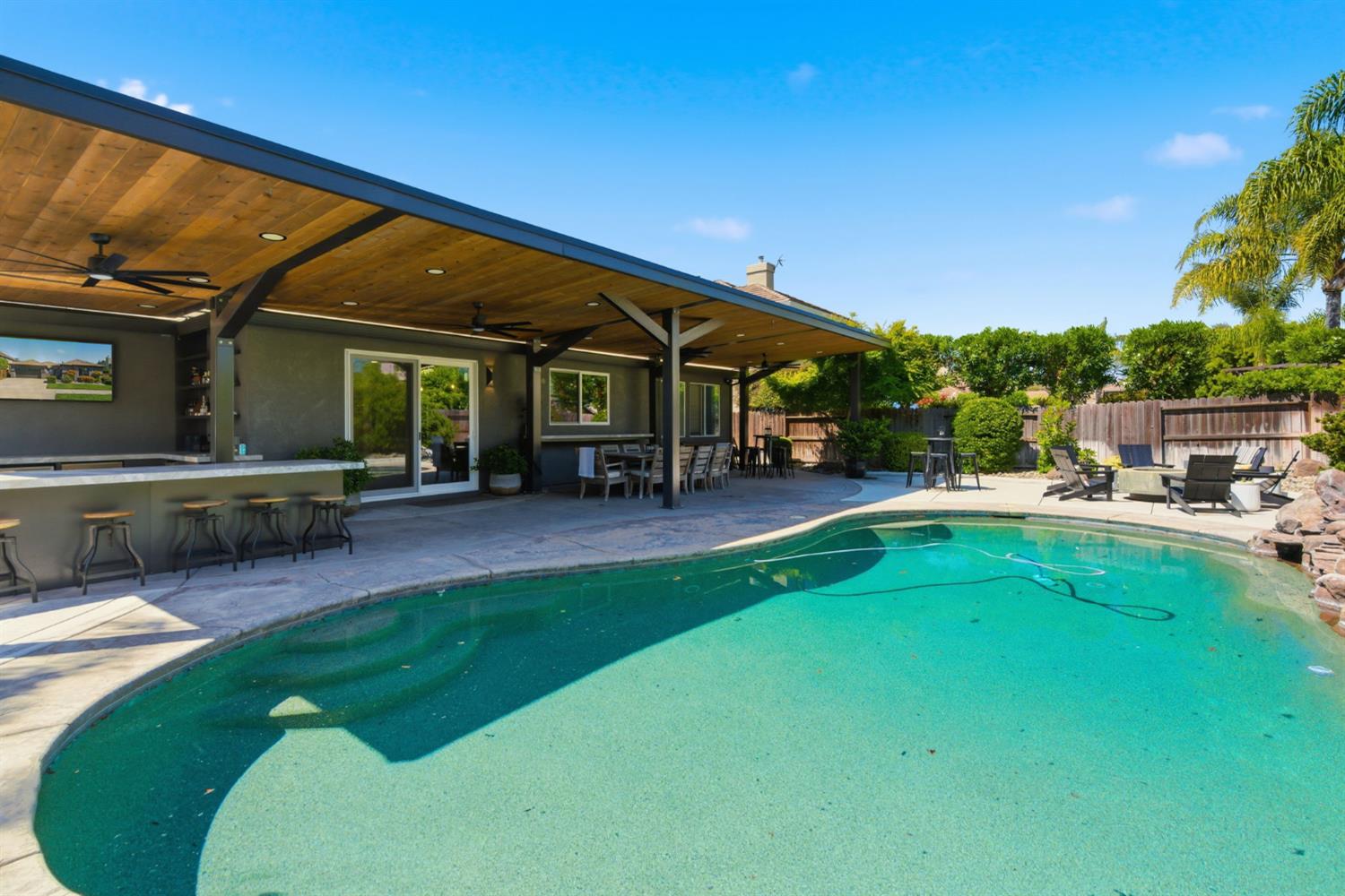 133 W Shasta, Ripon, CA 95366