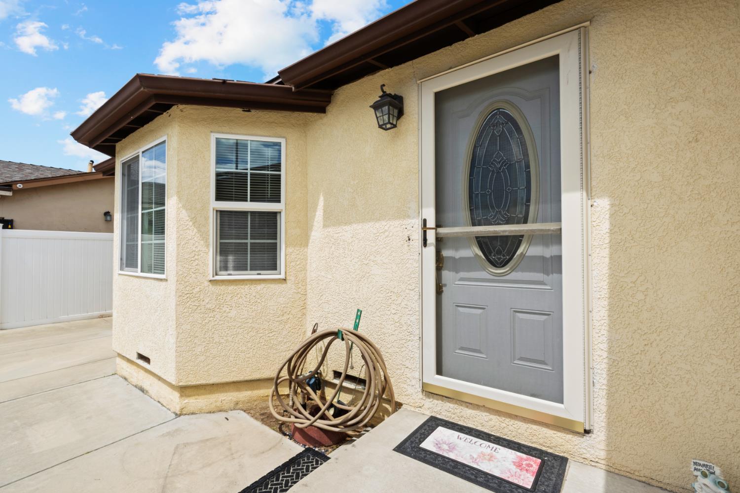 313 Marty Dr, Manteca, CA 95336