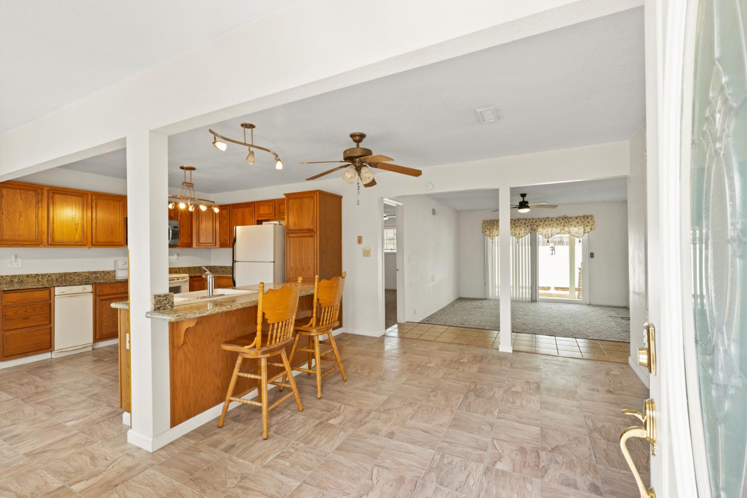 313 Marty Dr, Manteca, CA 95336