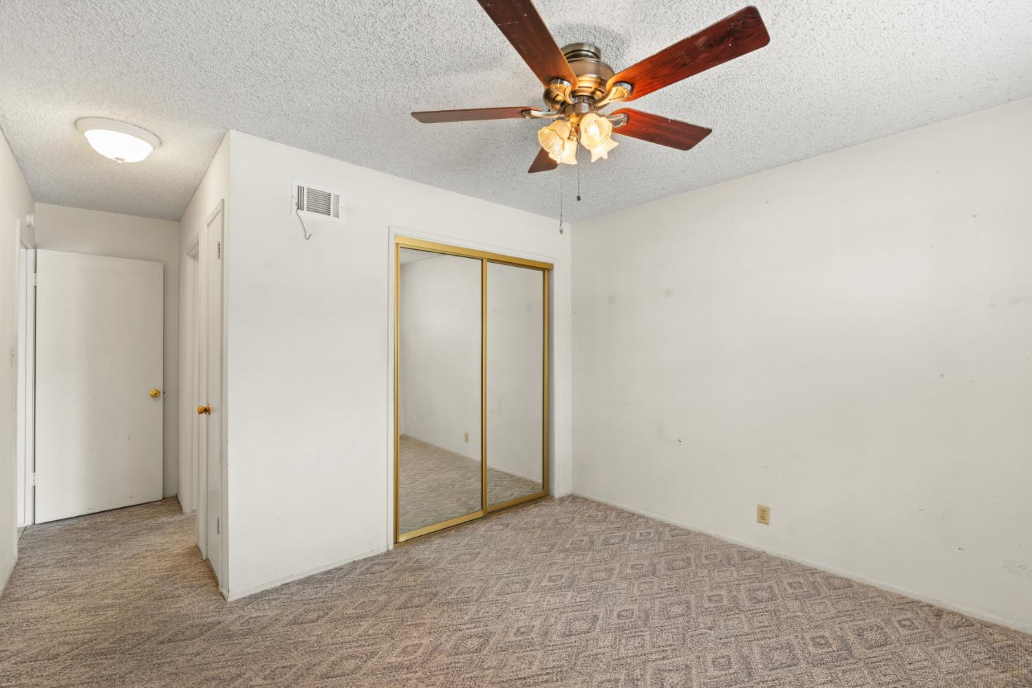 313 Marty Dr, Manteca, CA 95336