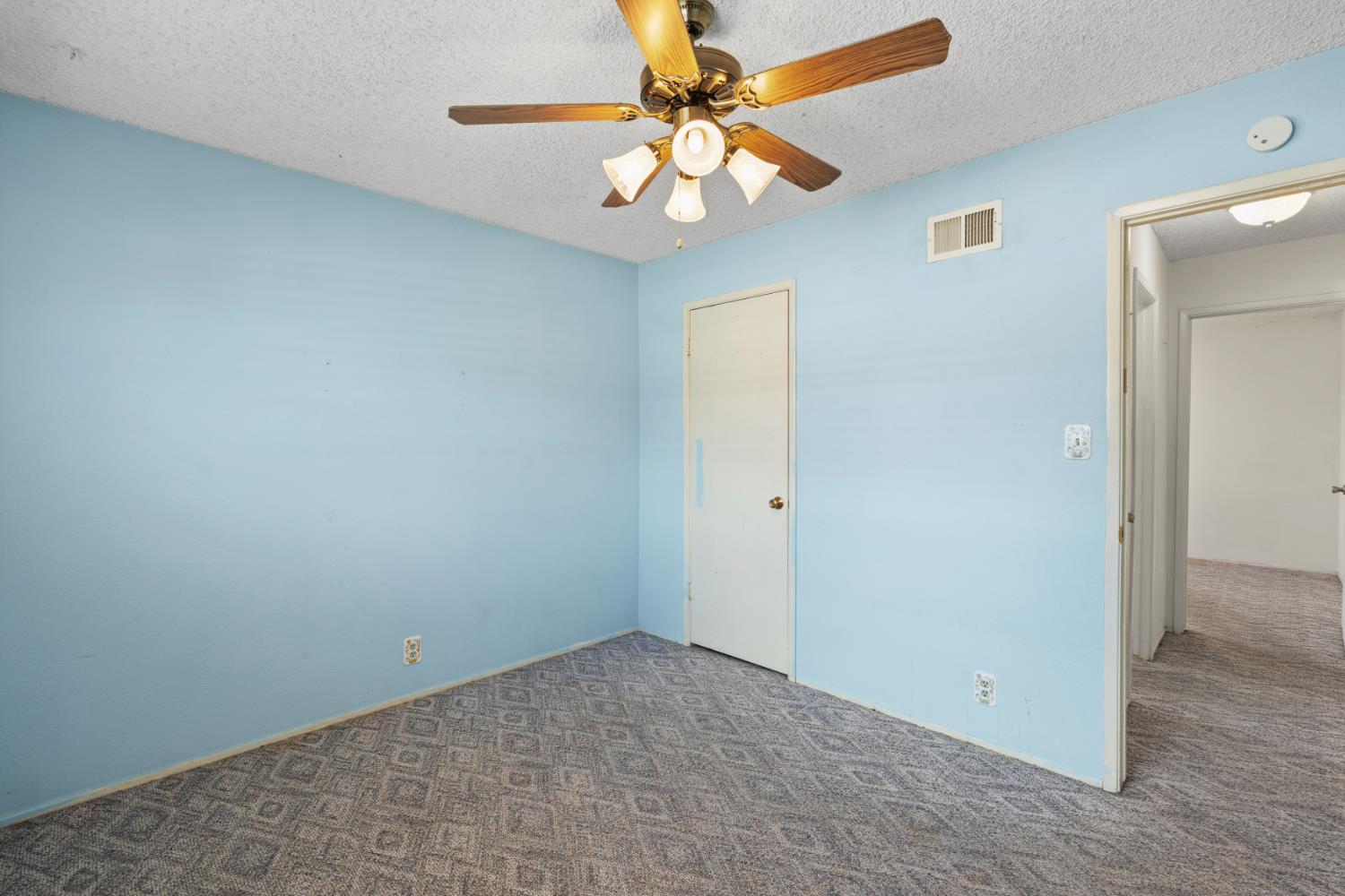 313 Marty Dr, Manteca, CA 95336