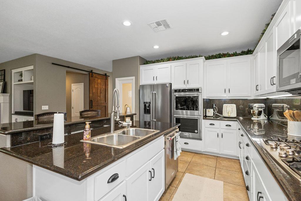 3364 Silverwood St, Escalon, CA 95320