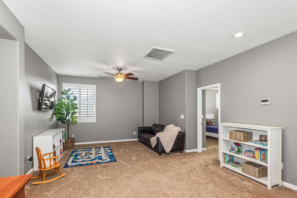 3364 Silverwood St, Escalon, CA 95320