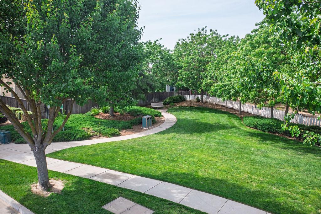 3364 Silverwood St, Escalon, CA 95320