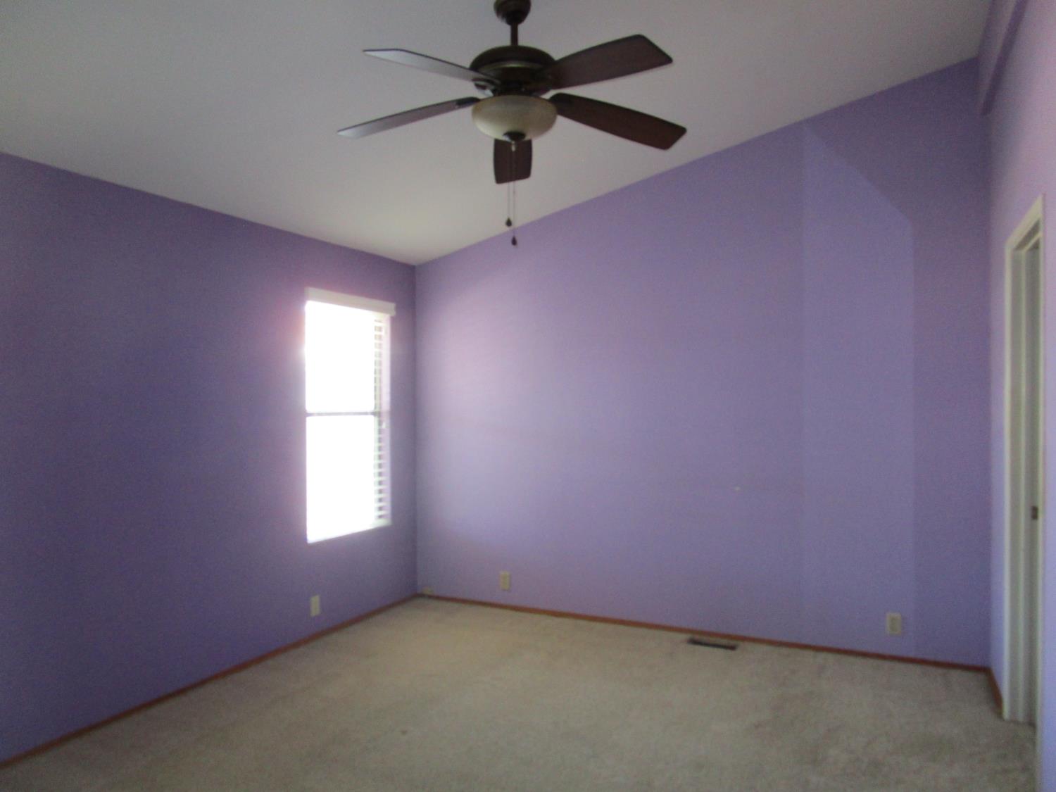 1500 Held Dr #136, Modesto, CA 95355