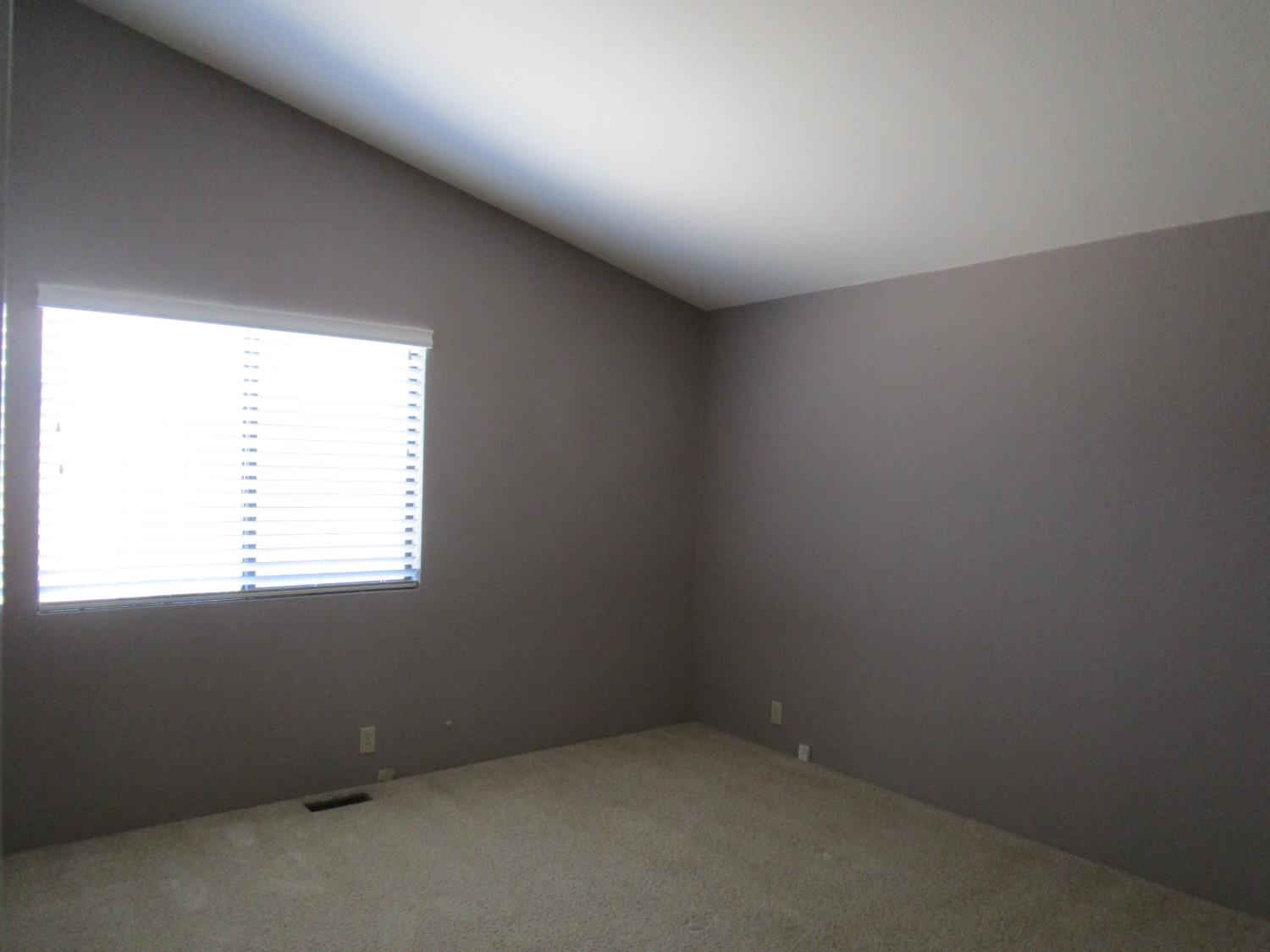 1500 Held Dr #136, Modesto, CA 95355