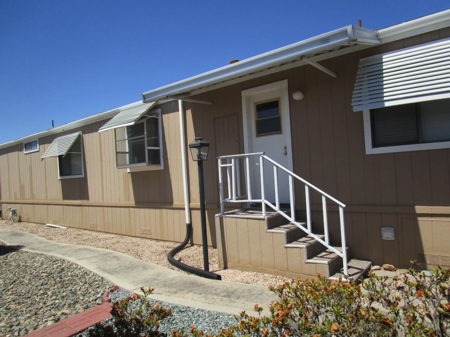 1500 Held Dr #136, Modesto, CA 95355