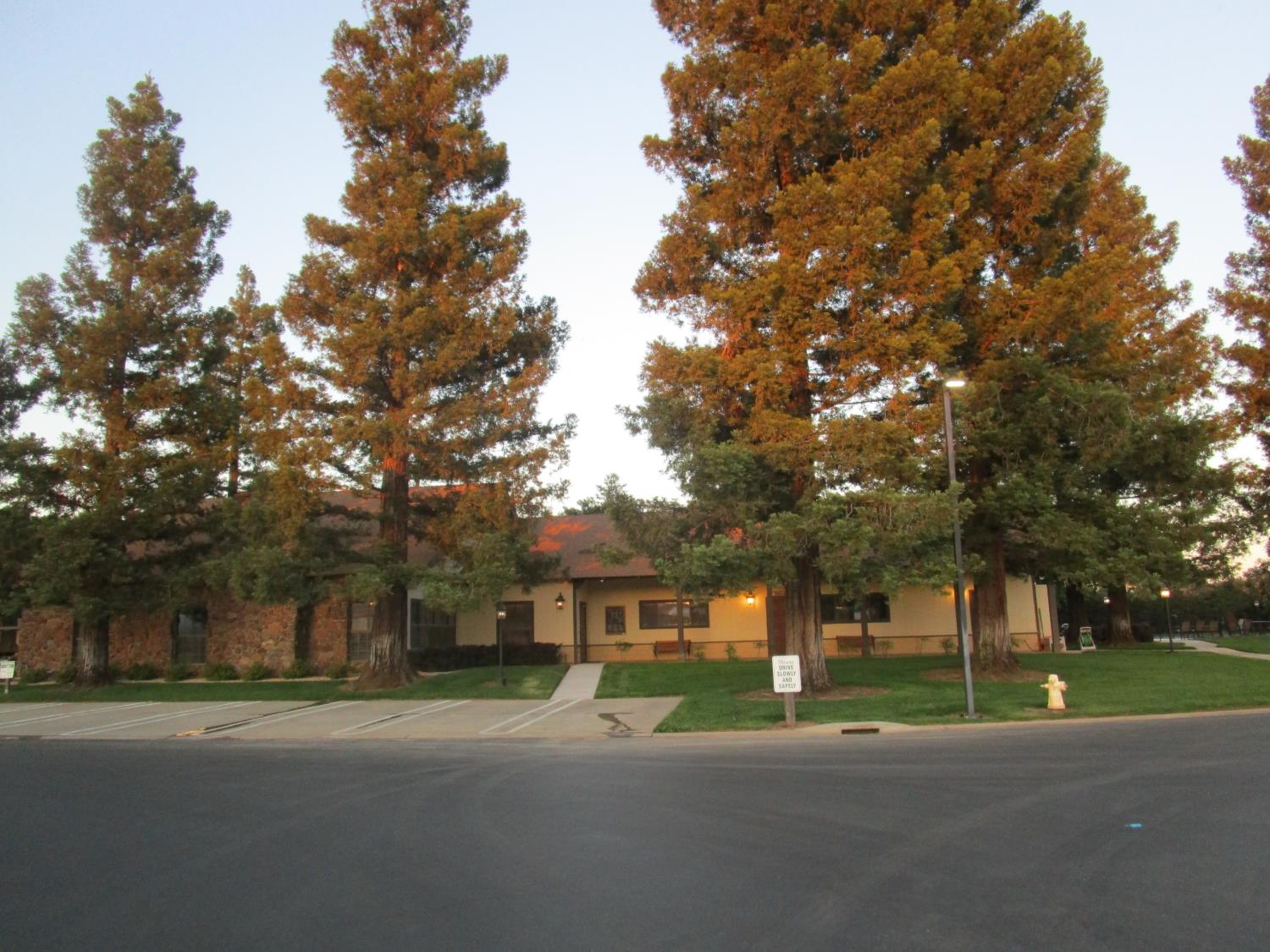 1500 Held Dr #136, Modesto, CA 95355