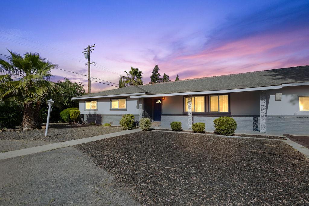 1124 Lakewood Ave, Modesto, CA 95355