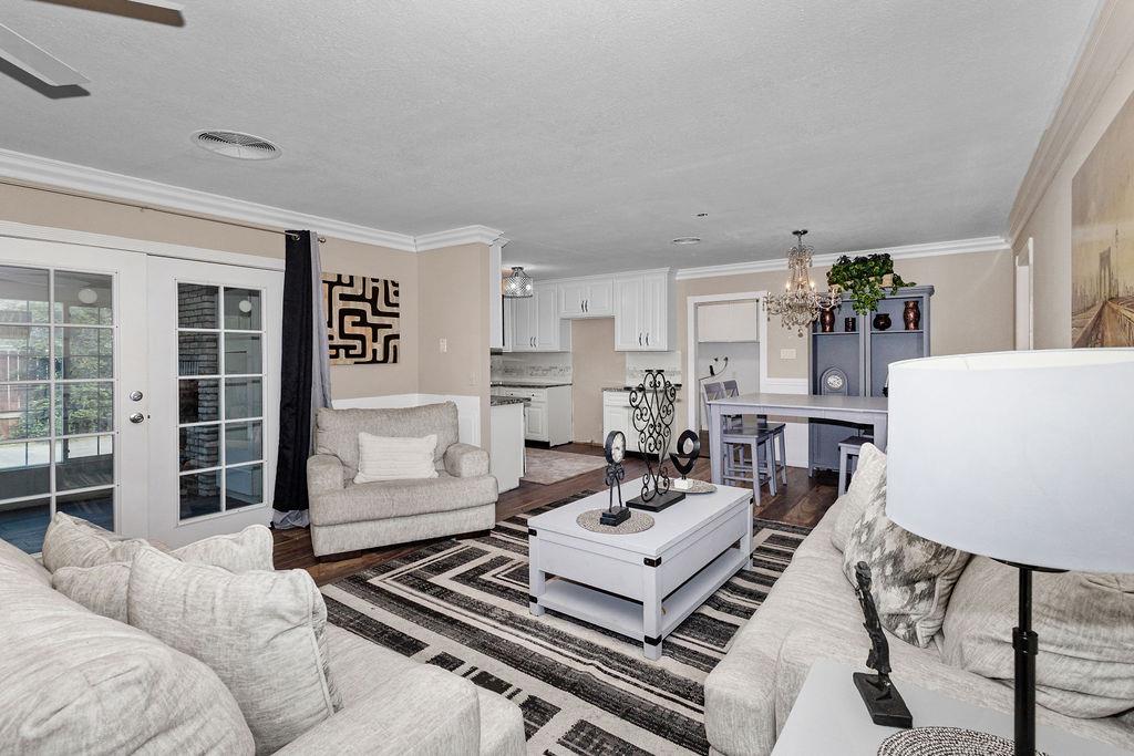 1124 Lakewood Ave, Modesto, CA 95355