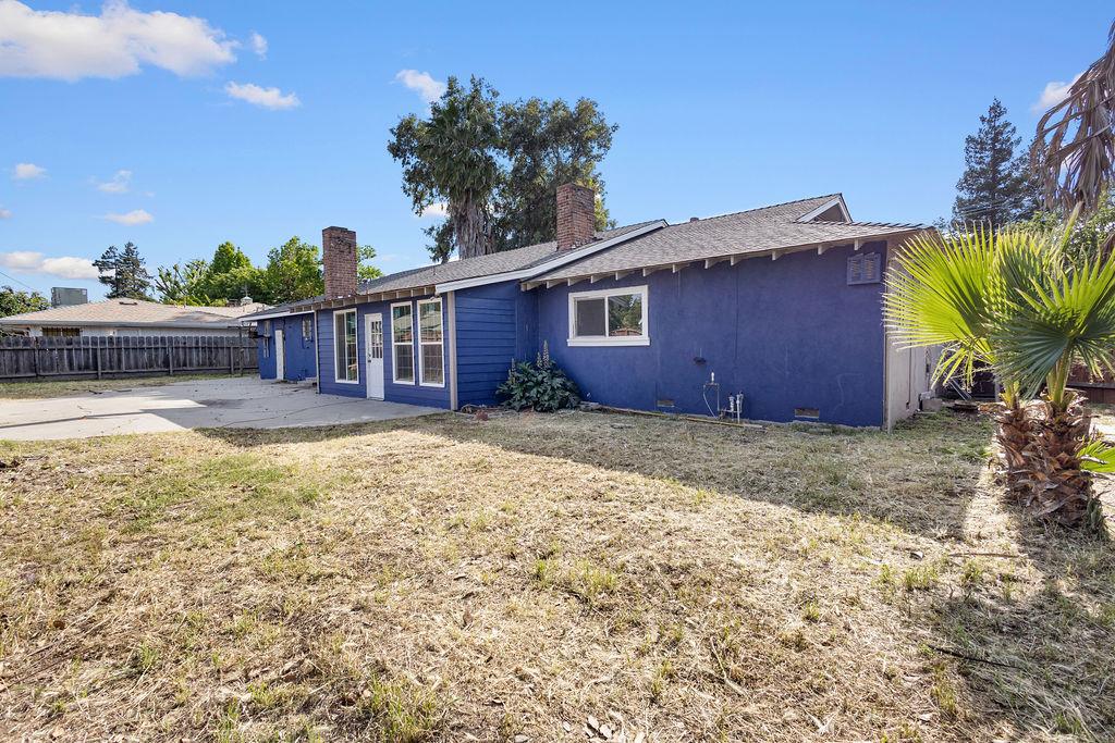 1124 Lakewood Ave, Modesto, CA 95355