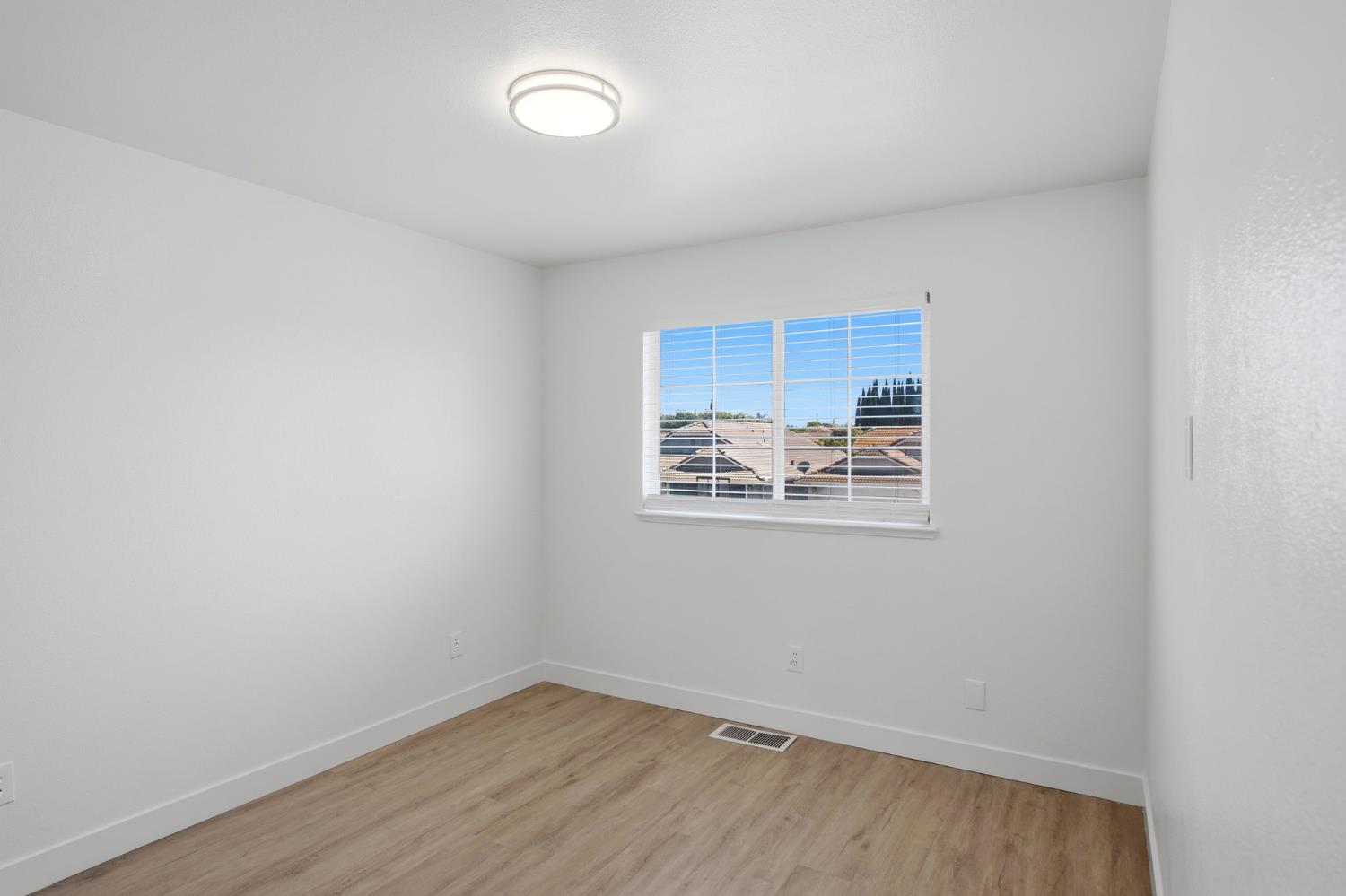 2701 Mozart Dr, Modesto, CA 95358