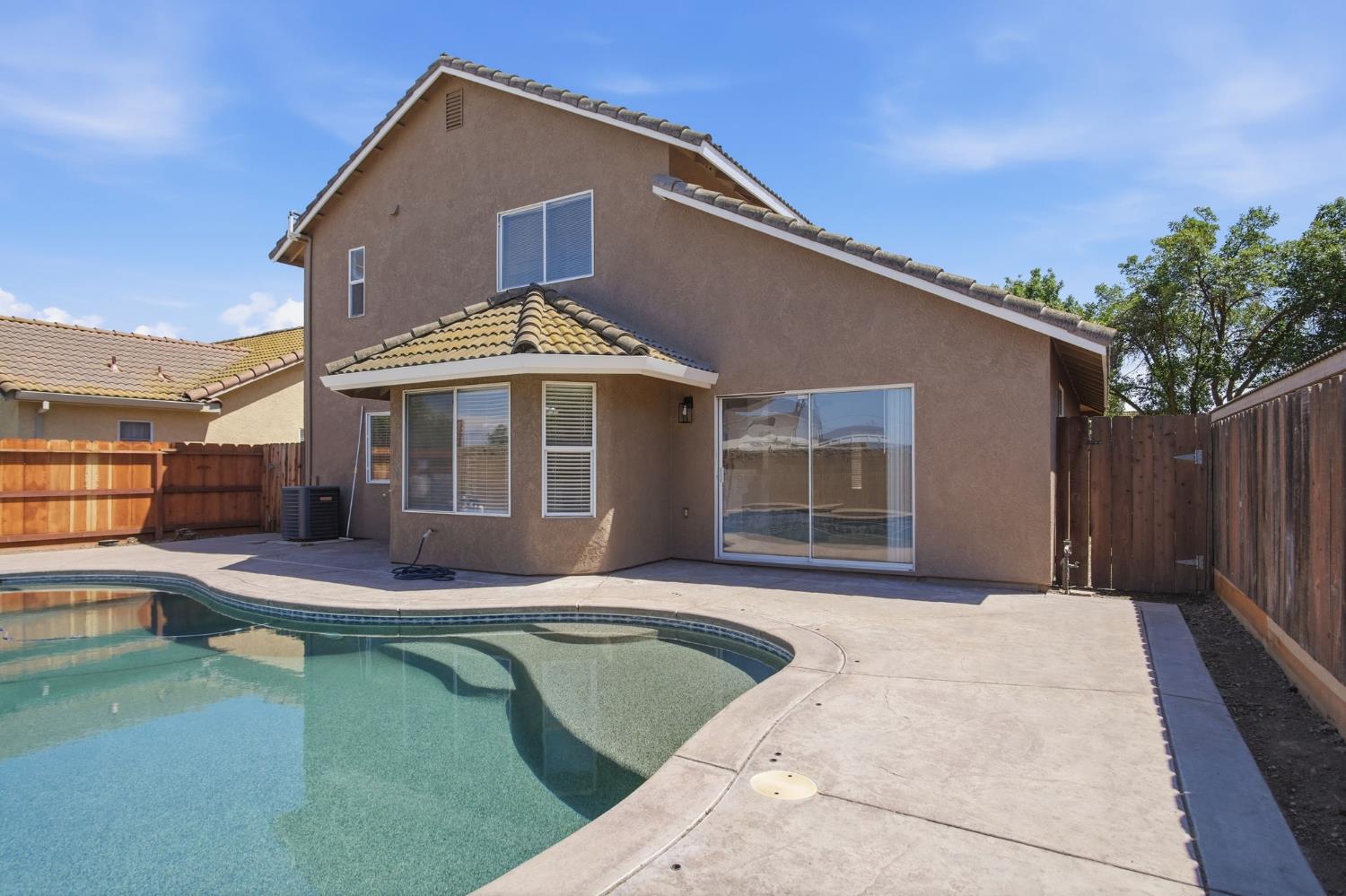 2701 Mozart Dr, Modesto, CA 95358