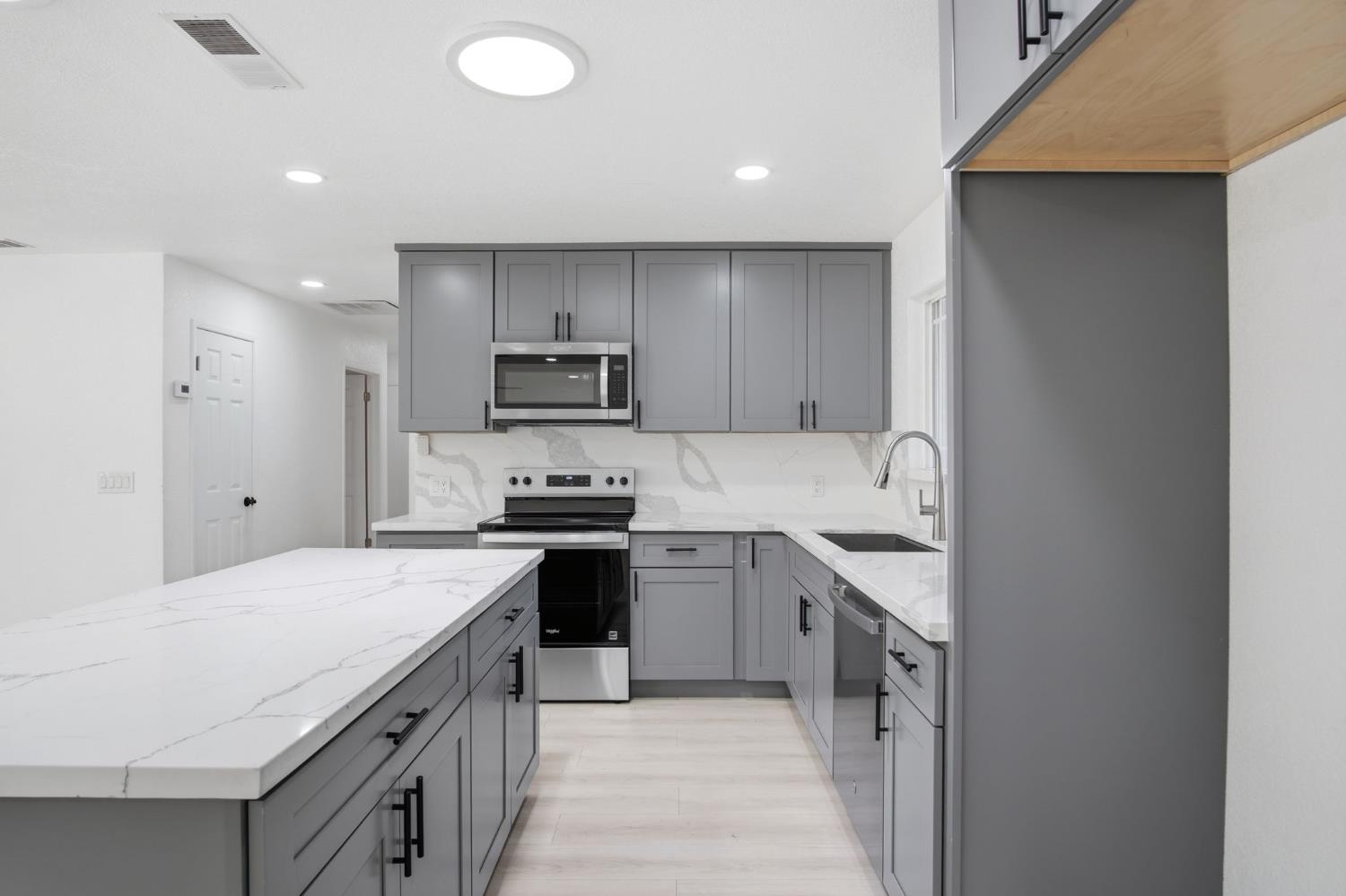 3210 Shamrock Ave, Merced, CA 95340