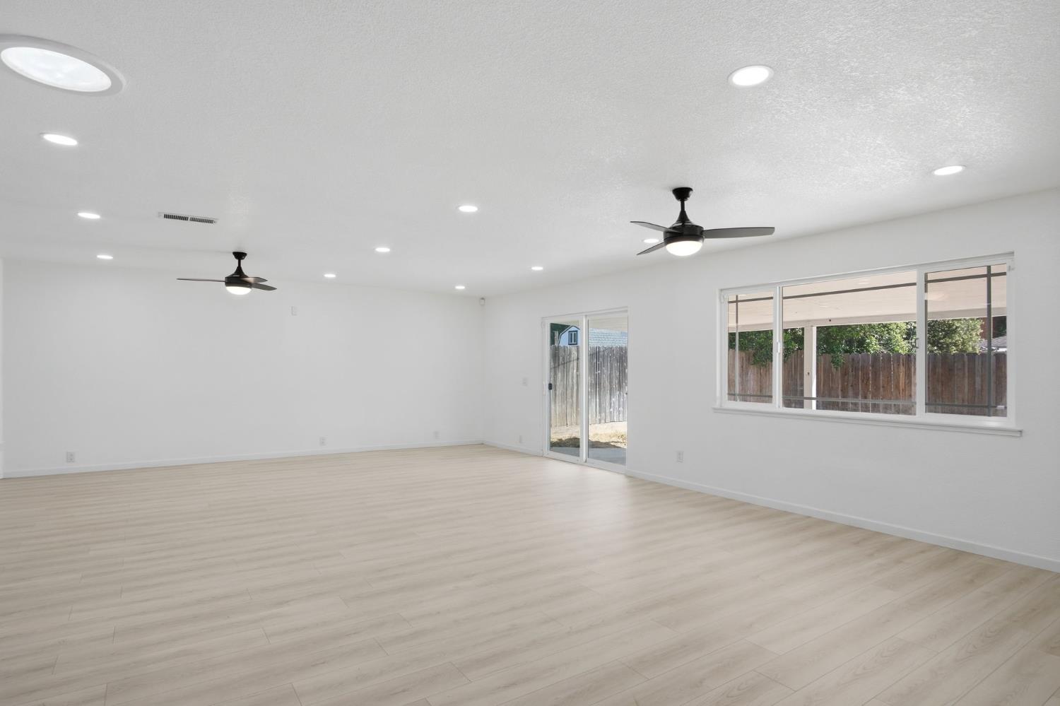 3210 Shamrock Ave, Merced, CA 95340