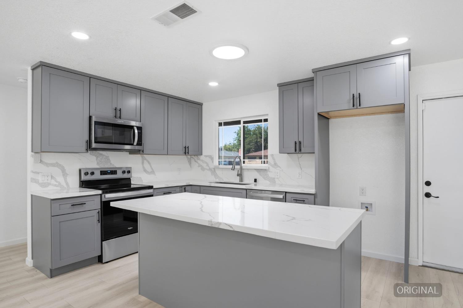 3210 Shamrock Ave, Merced, CA 95340