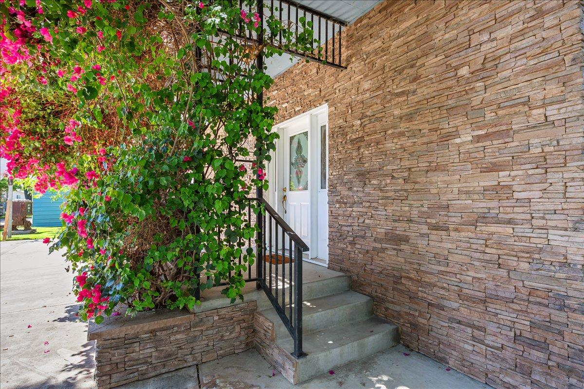 893 Wetherbee Ave, Manteca, CA 95337