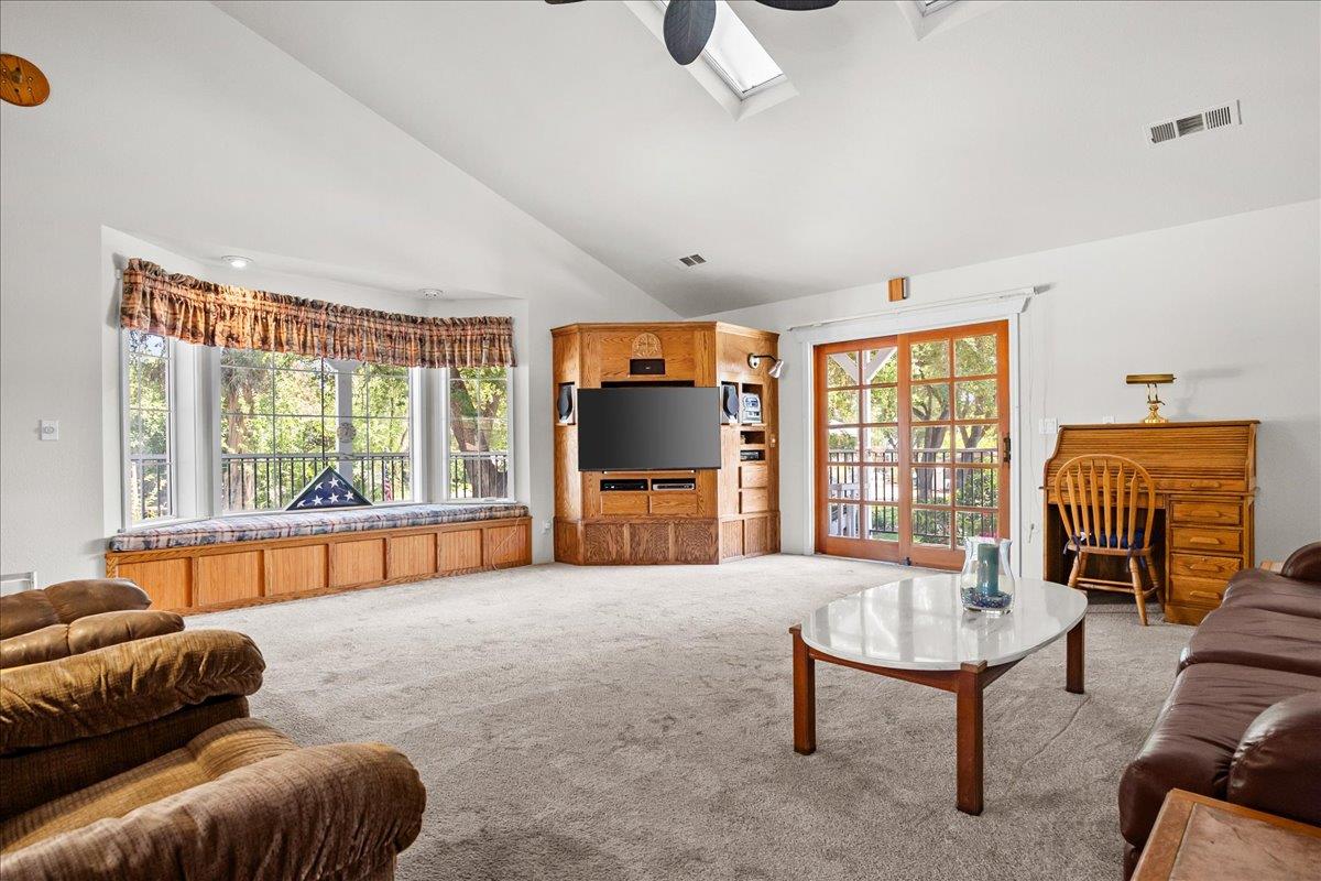 893 Wetherbee Ave, Manteca, CA 95337