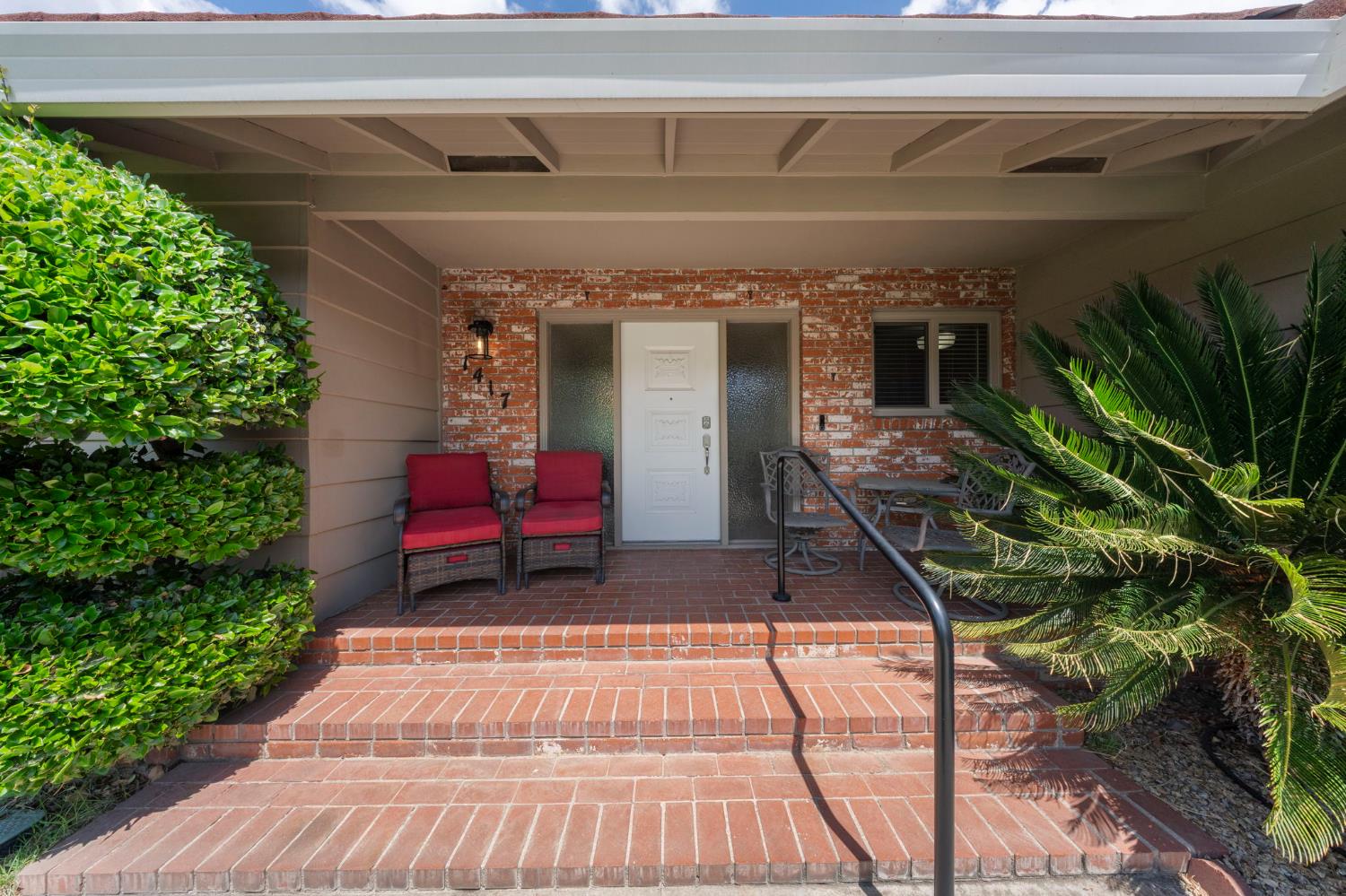 1417 Glen Aulen Dr, Modesto, CA 95350