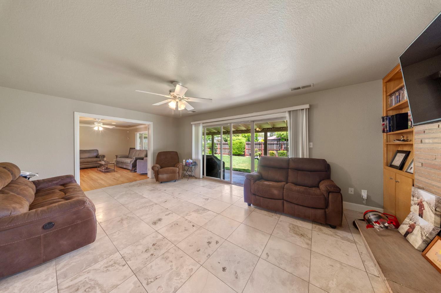 1417 Glen Aulen Dr, Modesto, CA 95350