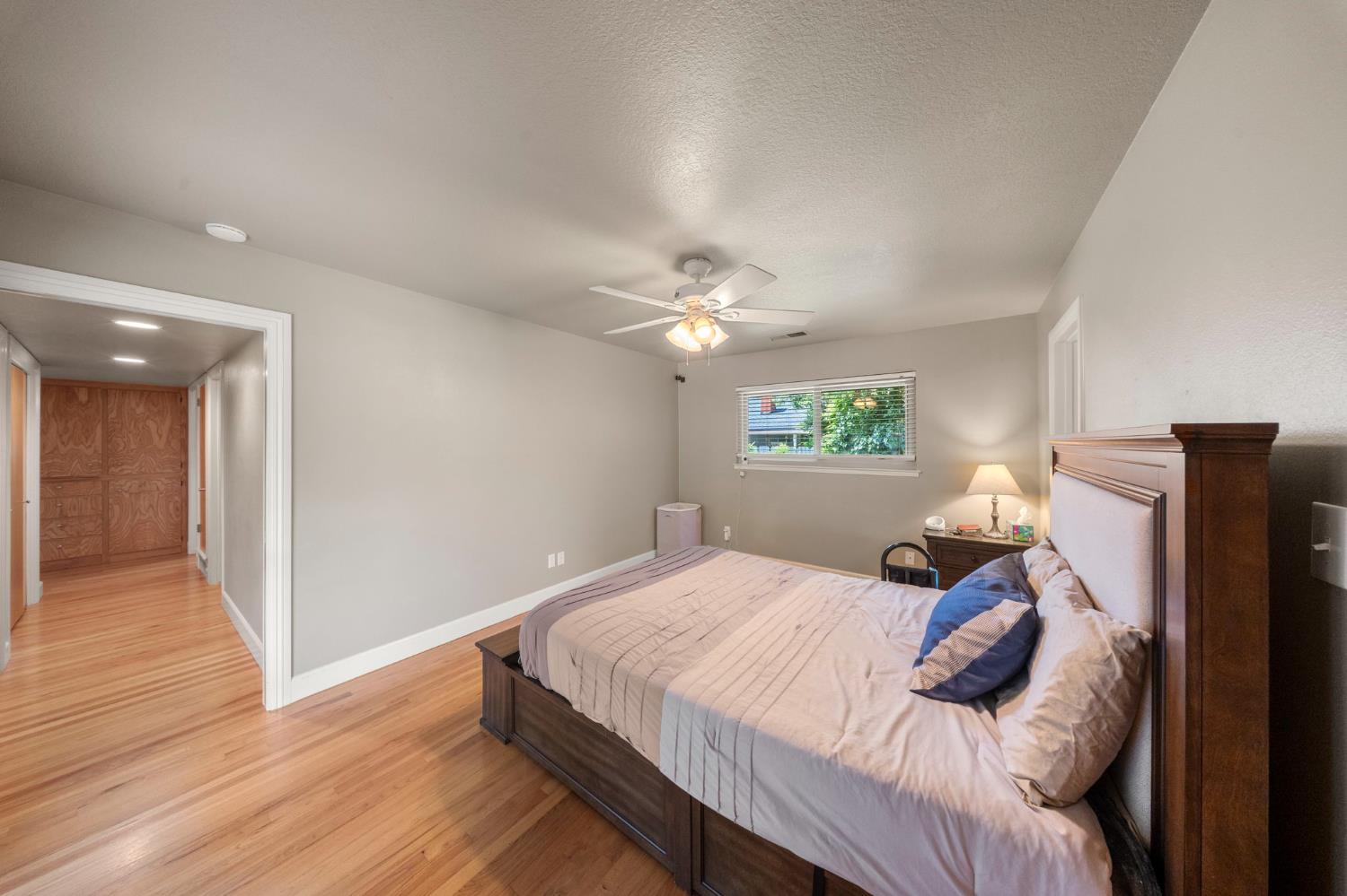 1417 Glen Aulen Dr, Modesto, CA 95350