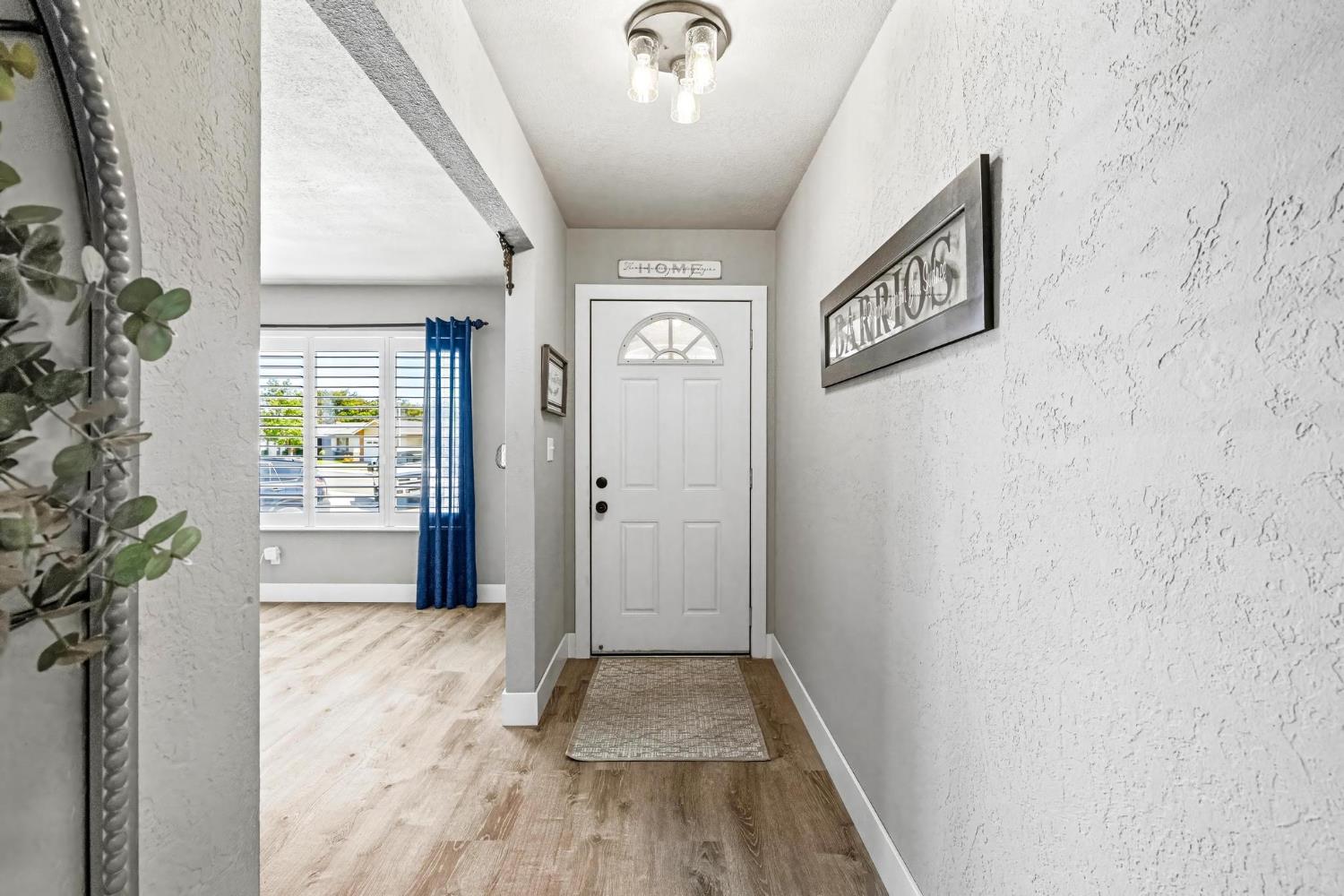 5743 Mohican Dr, Manteca, CA 95336